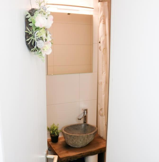 Apartement Nathalie - Wellness Mit Pool Und Sauna シュルッフゼー エクステリア 写真